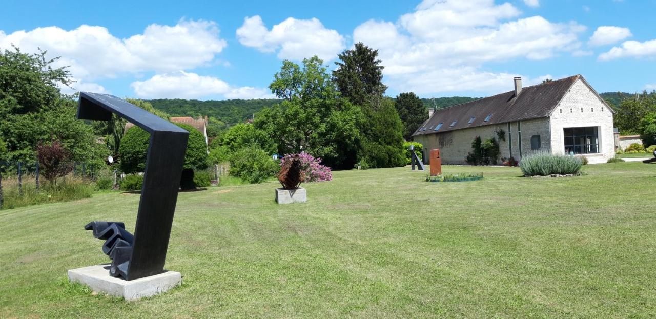 Gite Dans Parc De Sculptures - Gite "Pondichery" Port-Mort المظهر الخارجي الصورة